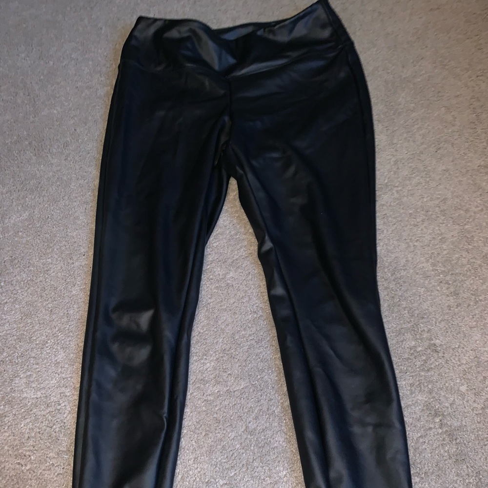 A New Day faux leather leggings size M
